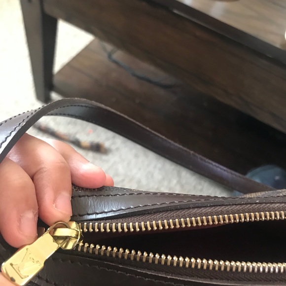 Louis Vuitton Ilovo PM - Picture 8 of 9